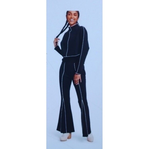 VICTOR GLEMAUD X HIGH RISE FLARE SWEATSUIT